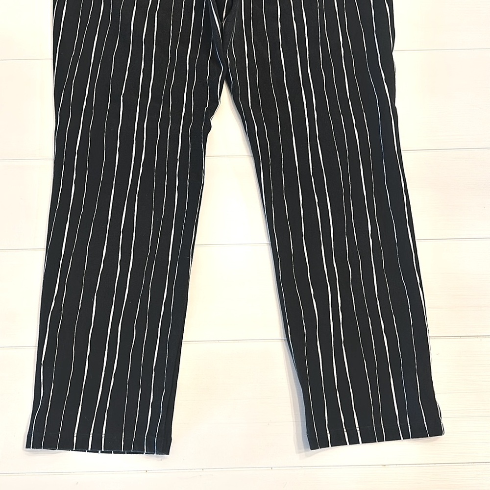 Chico's Travelers Collection Black and White Striped Pants - Picture 6 of 7